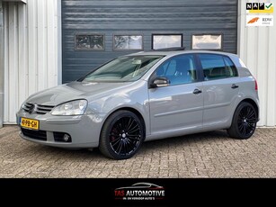 Volkswagen Golf 2.0 FSI Sportline AUTOMAAT / NAVI / R-LOOK!