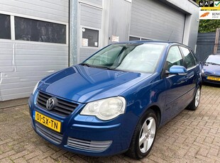 Volkswagen Polo 1.4-16V 5DR 2006-Verkocht !!