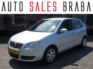 Volkswagen Polo 1.4-16V Optive