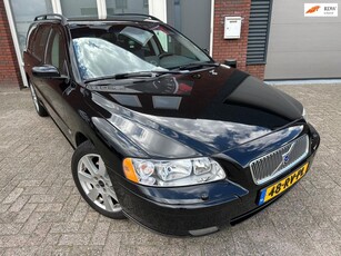 Volvo V70 2.5T Summum / Leder / Navi / Cruise / Stoelverwarming