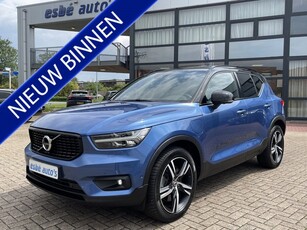 Volvo XC40 T5 Recharge 262 pk R-Design Panoramadak Pilot Assist ACC Full Led Koplampen Elek. Stoelen 360 Camera 1/2 Leer Alcantara Harman Kardon Audio DAB Stoel + Stuurverwarming Carplay Android Auto 1e Eigenaar Plug in Hybride BTW Auto