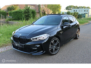 BMW 1-serie 118i High Executive / M-pakket / Pano / Navi