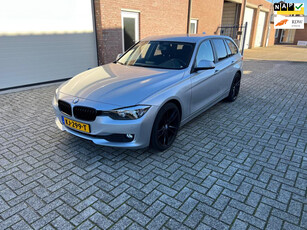 BMW 3-SERIE Touring 316d Executive 190pk!! 19inch breedset automaat