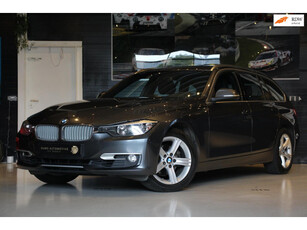 BMW 3-serie Touring 320i Business - AUTOMAAT - NAVI - CRUISE - HALF LEDER - ELEK KOFFERKLEP - DEALER OH