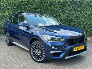 BMW X1 sDrive20i | Navi | Panorama | Trekhaak | Harman-Kardon