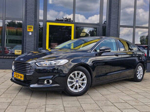 Ford Mondeo 1.5 Titanium I 160 PK I Stuur- en stoelverwarming I Navigatiesysteem I Parkeersensoren voor en achter