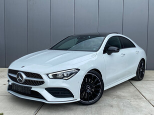 Mercedes-Benz CLA-klasse 200 AMG / Panoramadak / 19 inch / Nightpakket / Sfeerverlichting