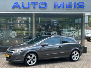 Opel Astra GTC 1.8 Temptation Panoramische voorruit Leder Navi Clima Cruise