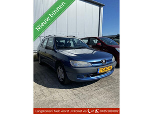 Peugeot 306 Break 1.6 XR, trekhaak, 10 maanden APK.