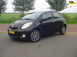 Toyota Yaris 1.3 VVTi Aspiration / Airco / NL auto / 6 versnellingen.