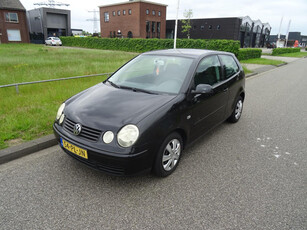 Volkswagen Polo 1.4-16V Athene