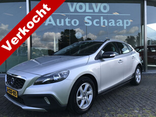 Volvo V40 Cross Country 1.6 D2 Business Pack Pro | Rijklaar incl garantie | Trekhaak LED dagrijverlichting Climate control