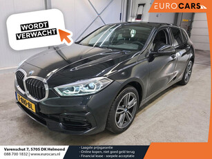 BMW 1-serie 118i Introduction Edition Navigatie Virtual Cockpit Parkeersensoren Ledverlichting HiFi audio Cruise Control Climate Control Getinte ramen