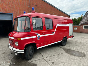 Mercedes 409 benzine Lang Hoog brandweer camper 1978