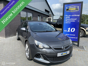 Opel Astra GTC 1.6 Turbo Sport