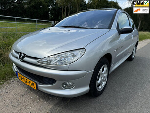 Peugeot 206 1.4 Quiksilver met airco