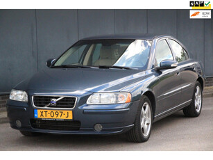 Volvo S60 2.4D Edition I Half-Leer/195.000km/Apk 08-2025