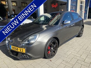 Alfa Romeo Giulietta 1.4 T Distinctive NL AUTO MET N.A.P.