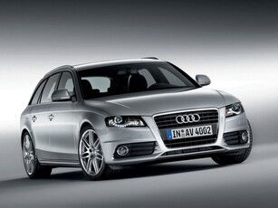 Audi A4 Avant 3.2-V6 FSI Automaat S Line - Youngtimer!