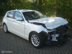 BMW 1-serie 116i EDE Sport. 152291 KM 6 bak Airco Navigatie