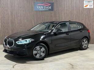 BMW 1-serie 118i Business Edition 2022 LED VIRTUAL KEYLESS