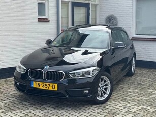 BMW 1-serie 118i High Executive Panoramadak Lederen