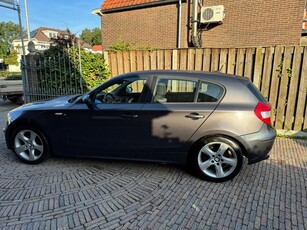 BMW 1-serie 118i High Executive zie info