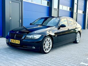 BMW 3-serie 330i AUT Leder Xenon Navi PDC