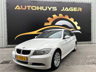 BMW 3-serie Touring 318i