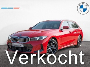 BMW 3 Serie Touring 330e M-SPORT (LCI) ** LED, ROT LEDER