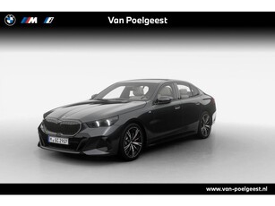 BMW 5 Serie Sedan 520i Innovation Pack Travel Pack