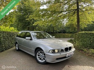 BMW 5-serie Touring 530i Lifestyle Edition / Youngtimer /