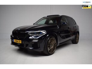 BMW X5 M50i 530PK AUT8 M-SPORT PANORAMADAK / 360 CAMERA /