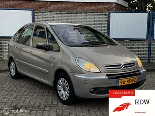 Citroen Xsara Picasso 2.0i-16V Exclusive AutomaatAirco