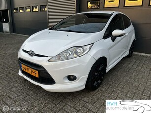 Ford Fiesta 1.6 Sport / CLIMA / PDC