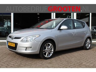 Hyundai i30 2.0i i-Catcher//LEER//ECC//TREKHAAK!!