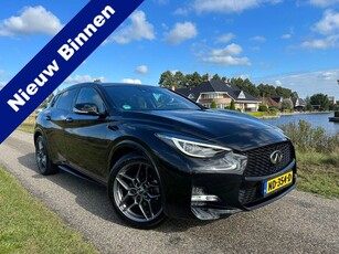 Infiniti Q30 1.6t Sport 157 PK Panoramadak / Automaat /