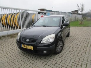 Kia Rio 1.4 X-tra (bj 2006)