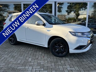 Mitsubishi Outlander 2.4 PHEV Pure 50% deal 9.975,- ACTIE