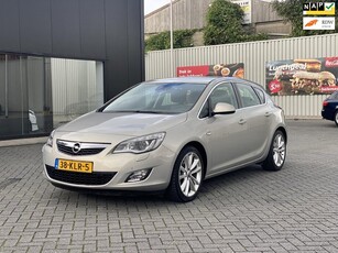 Opel Astra 1.6 Cosmo