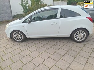 Opel Corsa 1.4-16V Business NIEUWE APK EN NIEUWE