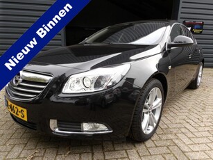 Opel Insignia 1.6 T Cosmo Clima Trekhaak Xenon Airco PDC