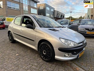 Peugeot 206 1.4 XS-line 5 deurs