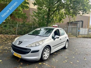 Peugeot 207 1.4 XR LEUKE AUTO RIJDT EN SCHAKELT GOED