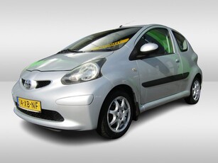 Toyota Aygo 1.0-12V **AUTOMAAT** (bj 2007)