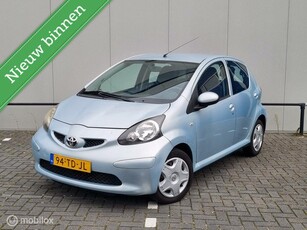 Toyota Aygo 1.0-12V + Nieuwe apk!