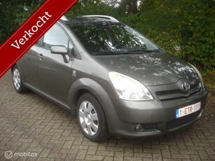 Toyota Corolla Verso 2.0 D-4D Airco Cruise Navigatie 7 Pers.