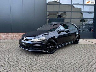 Volkswagen Golf 1.5 TSI Highline R-Line