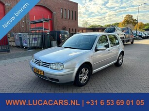 Volkswagen Golf 1.6 Highline NIEUWE APK! AUTOMAAT!