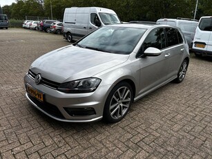 Volkswagen Golf 1.6 TDI Highline Automaat - Airco/ Cruise/